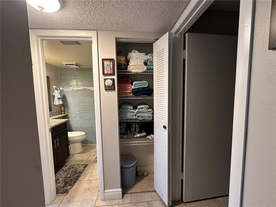 For Rent: $2,049 (2 beds, 2 baths, 820 Square Feet)