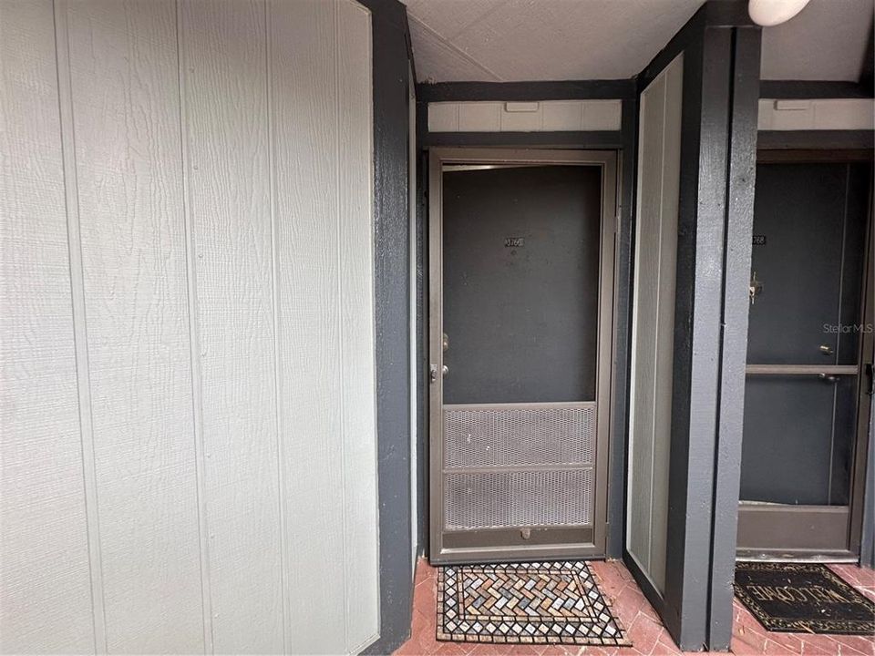 For Rent: $2,049 (2 beds, 2 baths, 820 Square Feet)