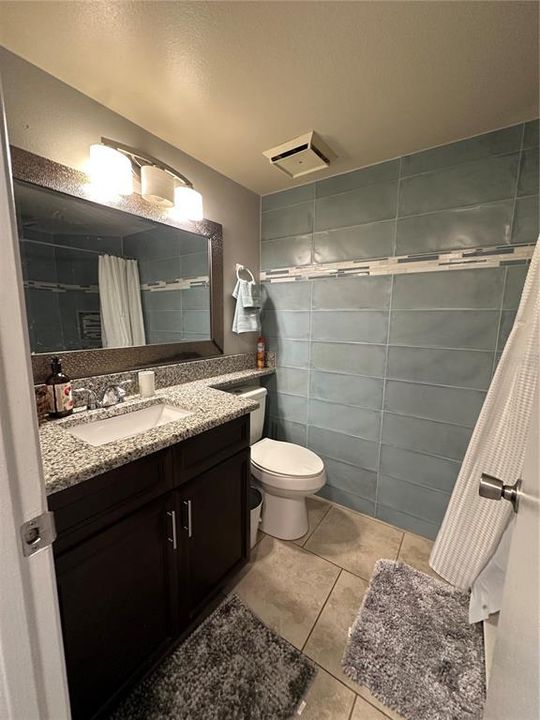 For Rent: $2,049 (2 beds, 2 baths, 820 Square Feet)