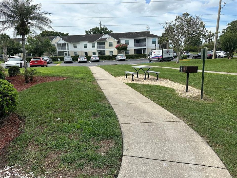 For Rent: $2,049 (2 beds, 2 baths, 820 Square Feet)
