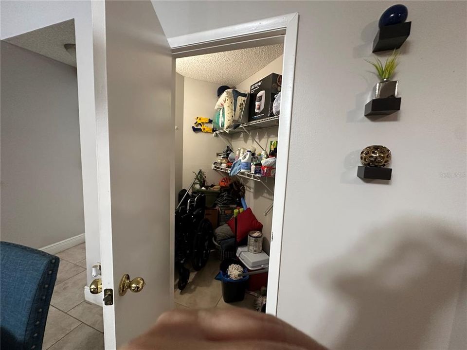 For Rent: $2,049 (2 beds, 2 baths, 820 Square Feet)