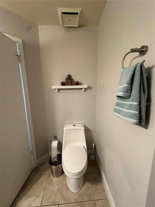 For Rent: $2,049 (2 beds, 2 baths, 820 Square Feet)