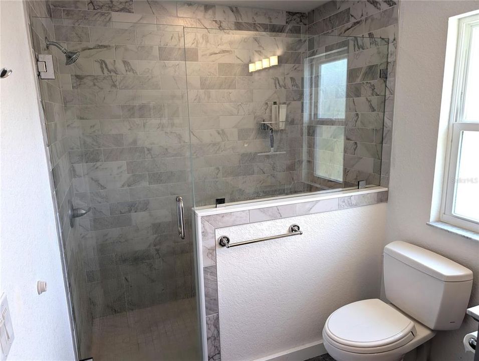 For Sale: $1,200,000 (4 beds, 4 baths, 3936 Square Feet)