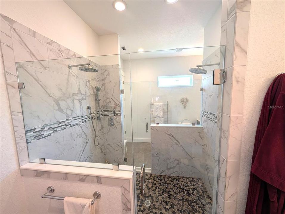 For Sale: $1,200,000 (4 beds, 4 baths, 3936 Square Feet)