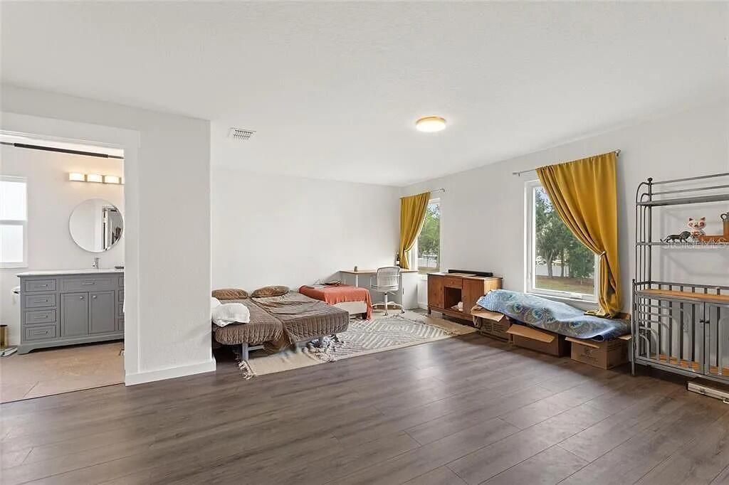 For Sale: $1,200,000 (4 beds, 4 baths, 3936 Square Feet)