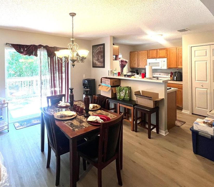 En Venta: $249,900 (3 camas, 2 baños, 1764 Pies cuadrados)