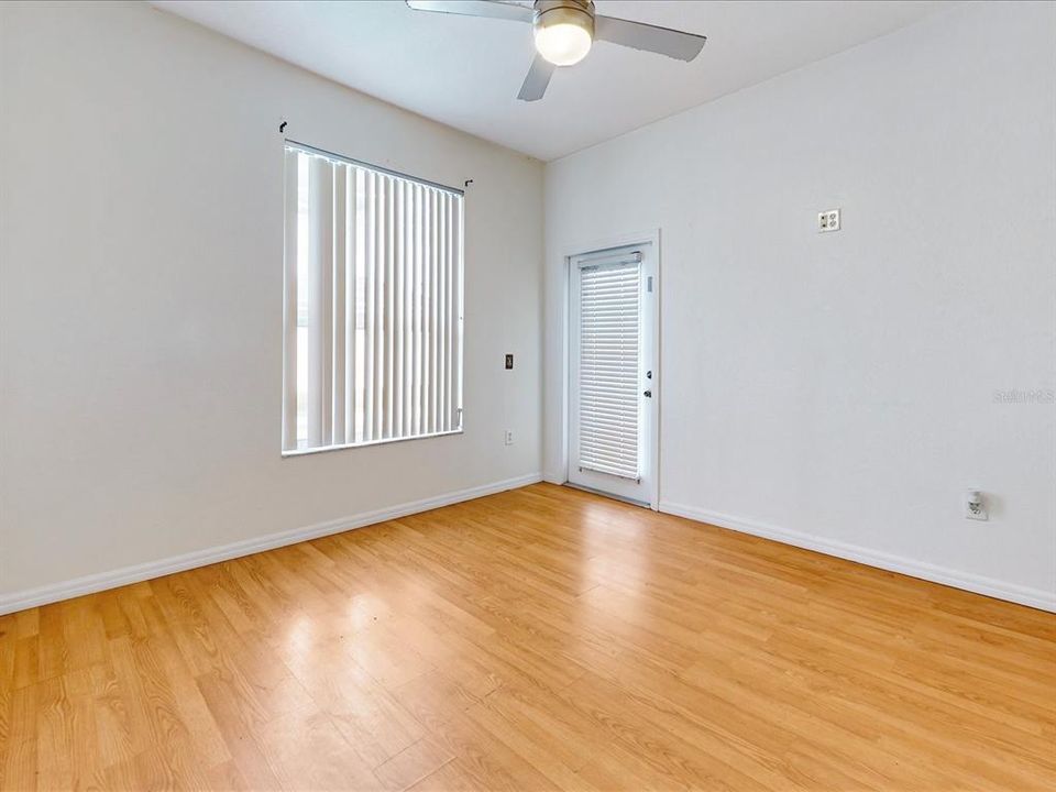 В аренду: $2,500 (4 спален, 3 ванн, 1691 Квадратных фут)