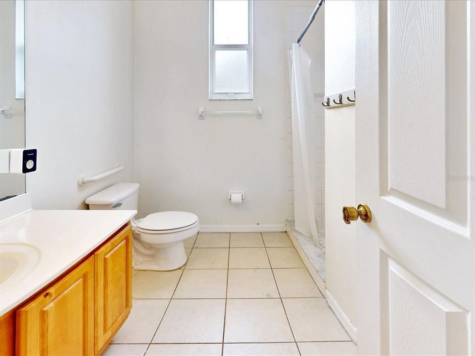 В аренду: $2,500 (4 спален, 3 ванн, 1691 Квадратных фут)