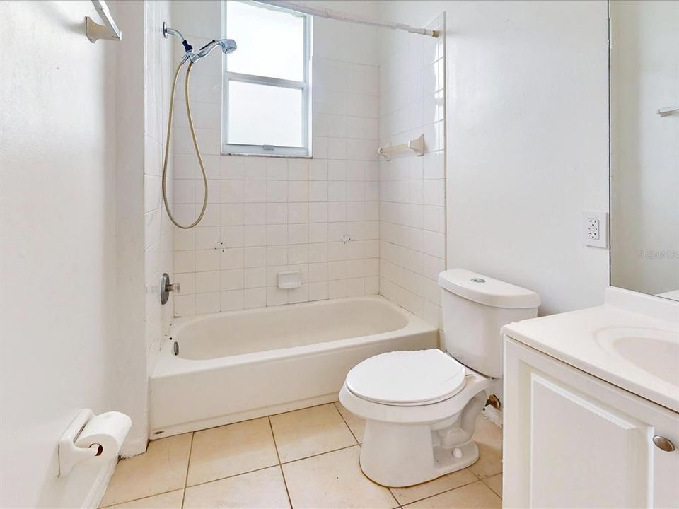 В аренду: $2,500 (4 спален, 3 ванн, 1691 Квадратных фут)