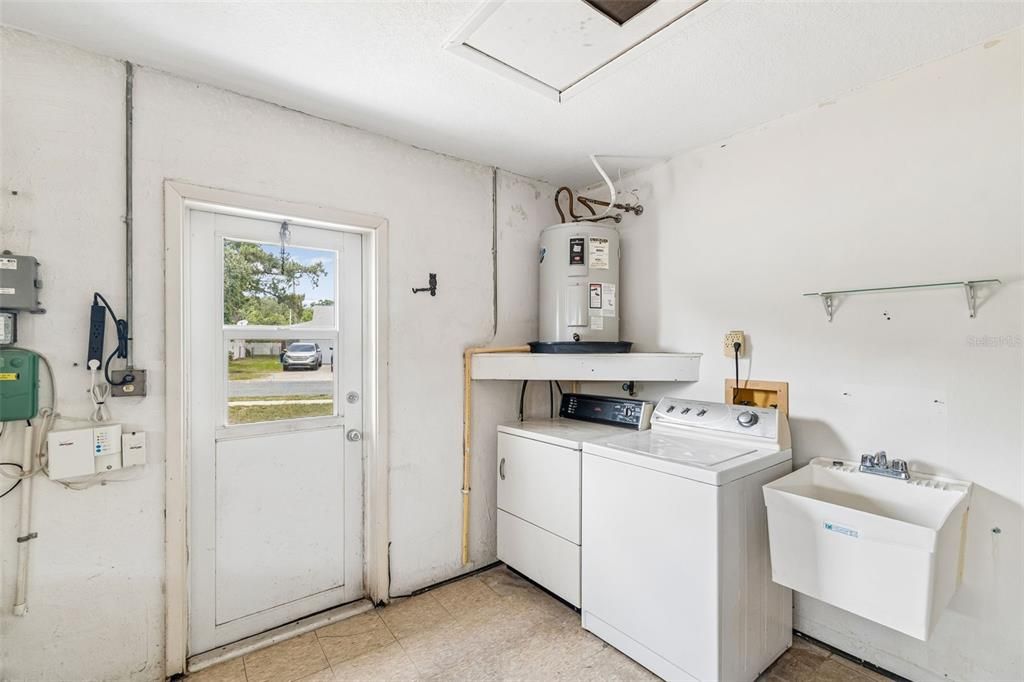 En Venta: $259,900 (3 camas, 2 baños, 1237 Pies cuadrados)