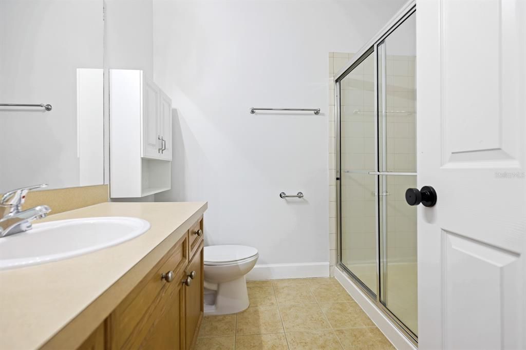 For Rent: $2,600 (2 beds, 2 baths, 1261 Square Feet)