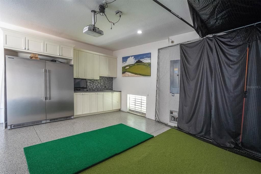 For Sale: $2,699,999 (4 beds, 4 baths, 3669 Square Feet)