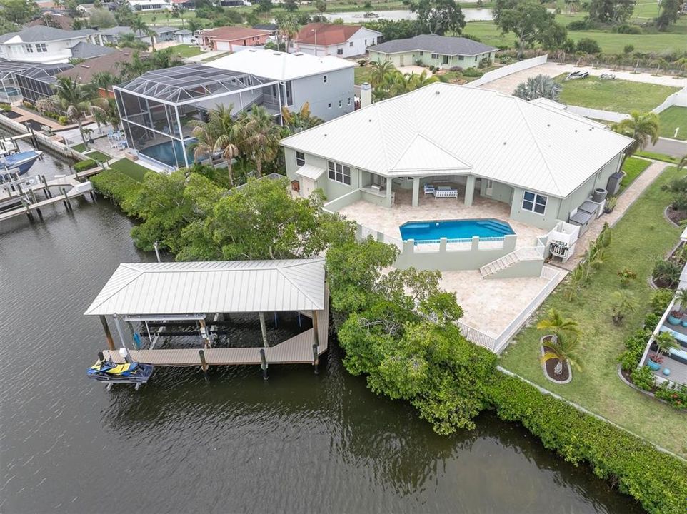 For Sale: $2,699,999 (4 beds, 4 baths, 3669 Square Feet)