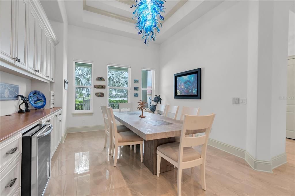 For Sale: $2,699,999 (4 beds, 4 baths, 3669 Square Feet)