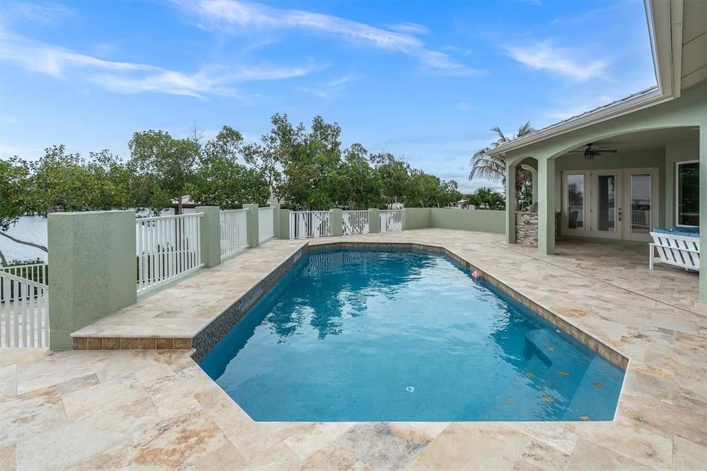 For Sale: $2,699,999 (4 beds, 4 baths, 3669 Square Feet)