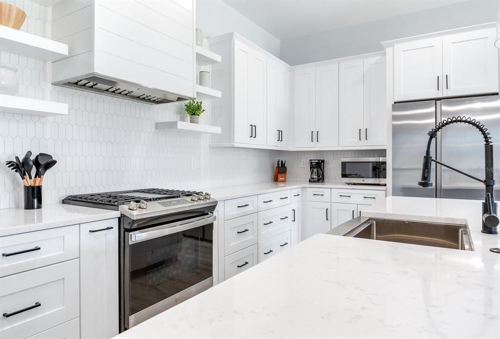 В аренду: $3,900 (4 спален, 3 ванн, 2394 Квадратных фут)