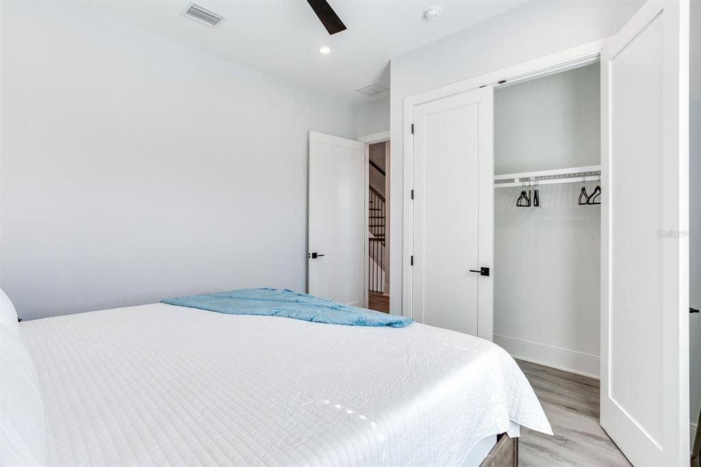 В аренду: $3,900 (4 спален, 3 ванн, 2394 Квадратных фут)