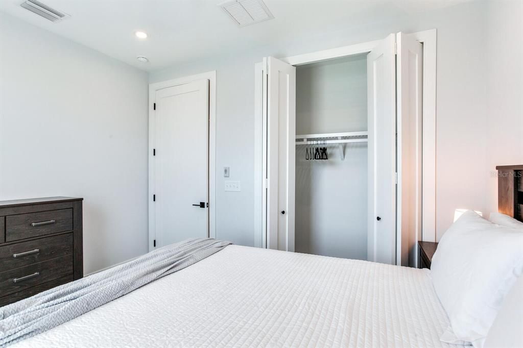 В аренду: $3,900 (4 спален, 3 ванн, 2394 Квадратных фут)