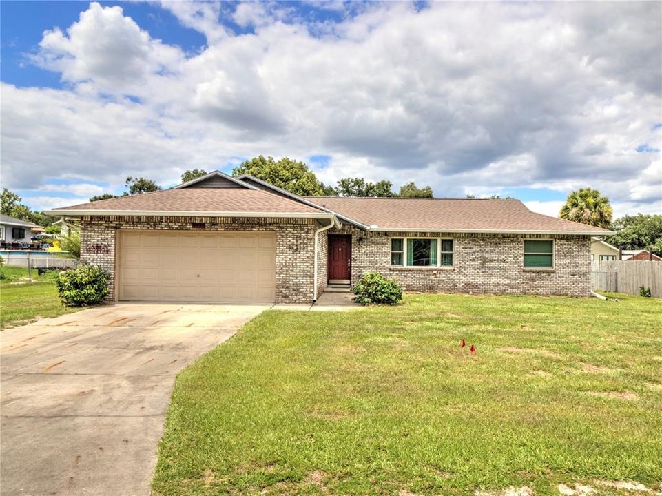 For Sale: $295,000 (3 beds, 2 baths, 1358 Square Feet)