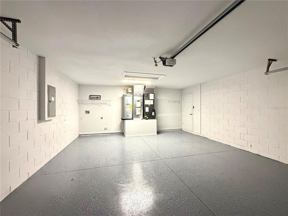 На продажу: $235,900 (3 спален, 2 ванн, 1425 Квадратных фут)