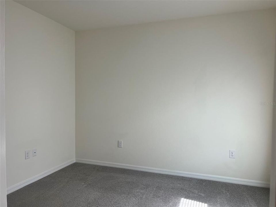 En Renta: $1,975 (3 camas, 2 baños, 1758 Pies cuadrados)
