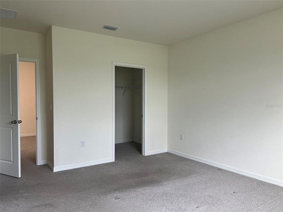 En Renta: $1,975 (3 camas, 2 baños, 1758 Pies cuadrados)