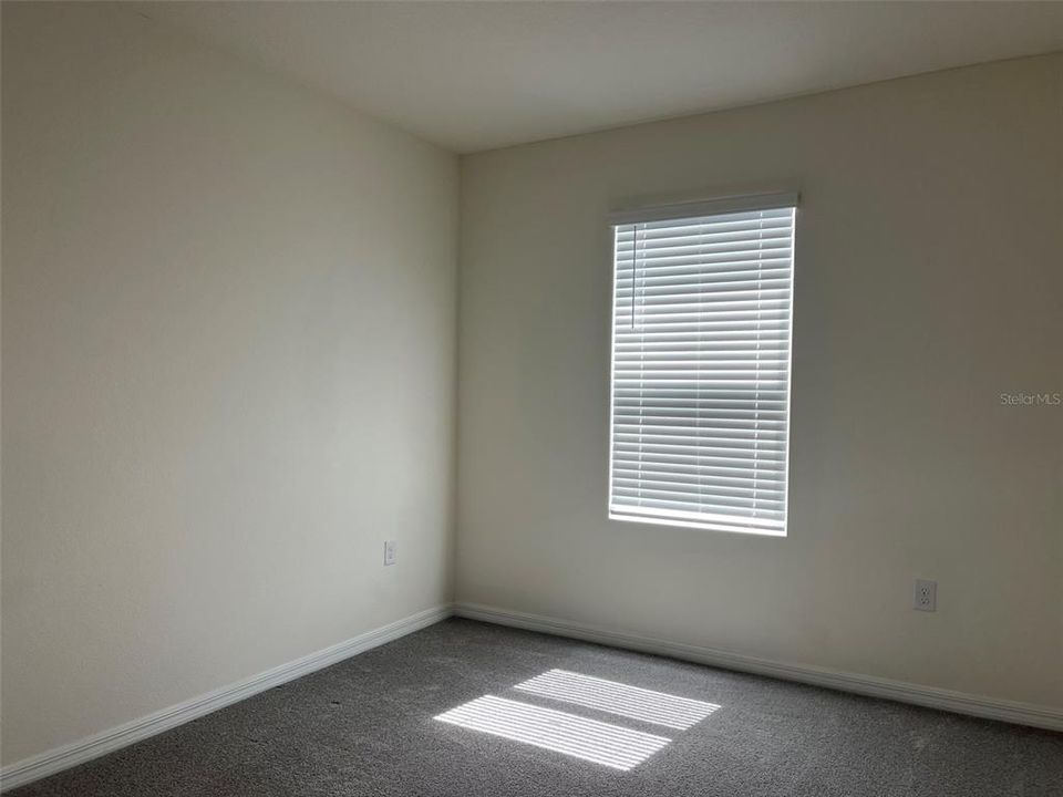 En Renta: $1,975 (3 camas, 2 baños, 1758 Pies cuadrados)