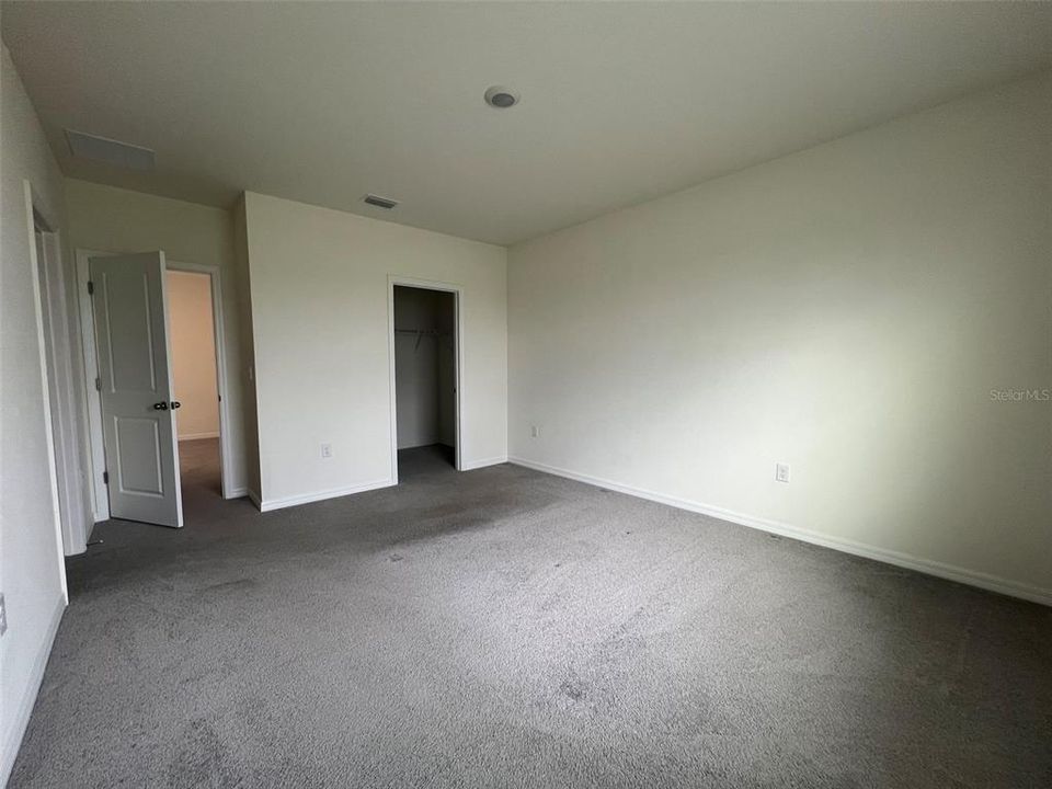 En Renta: $1,975 (3 camas, 2 baños, 1758 Pies cuadrados)