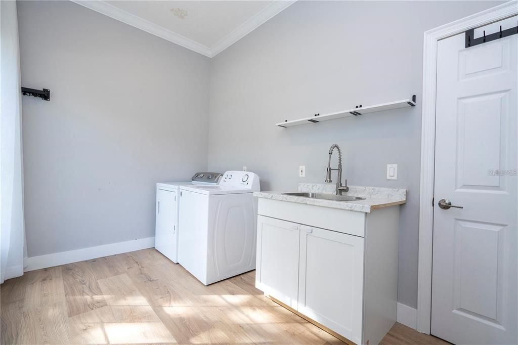 For Sale: $1,750,000 (4 beds, 4 baths, 4265 Square Feet)