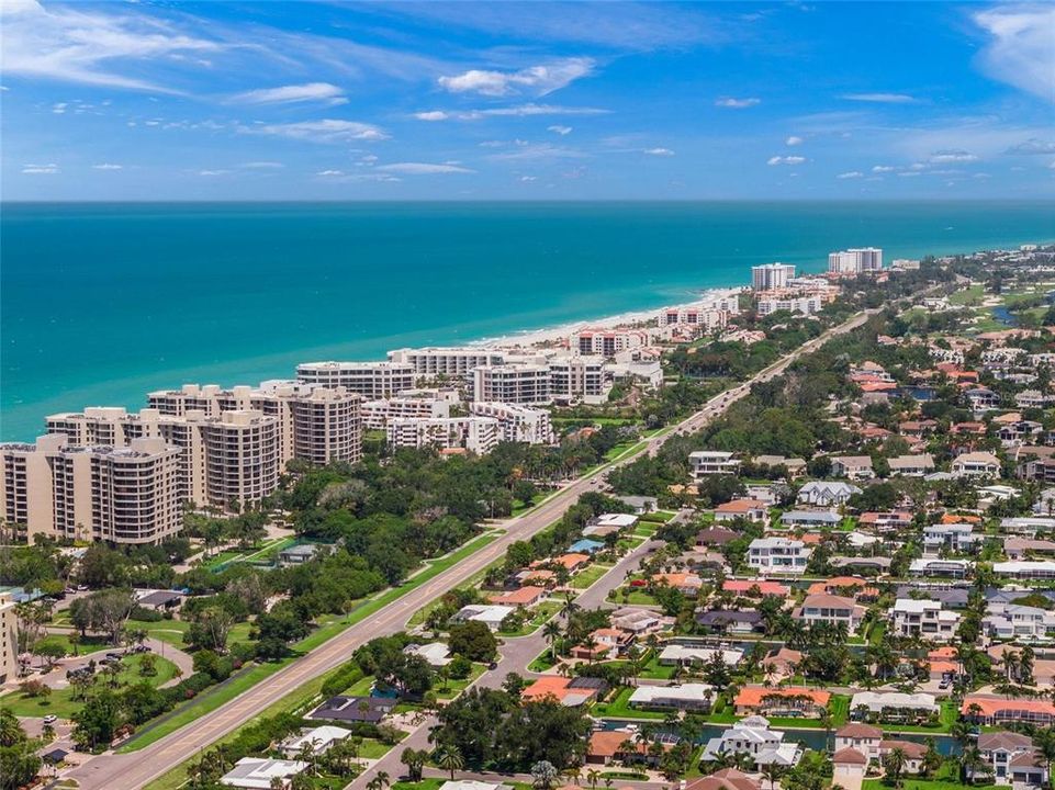 На продажу: $2,195,000 (3 спален, 2 ванн, 1594 Квадратных фут)