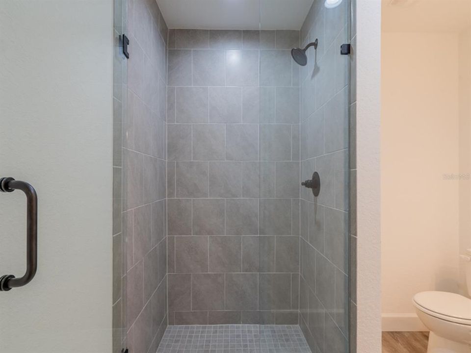 For Sale: $224,500 (3 beds, 2 baths, 936 Square Feet)