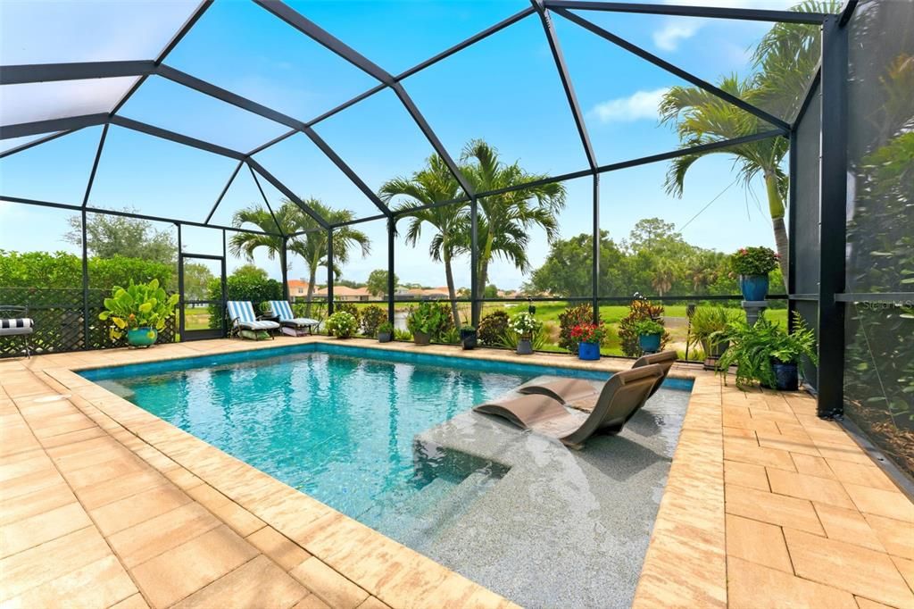 For Sale: $524,900 (4 beds, 2 baths, 2005 Square Feet)