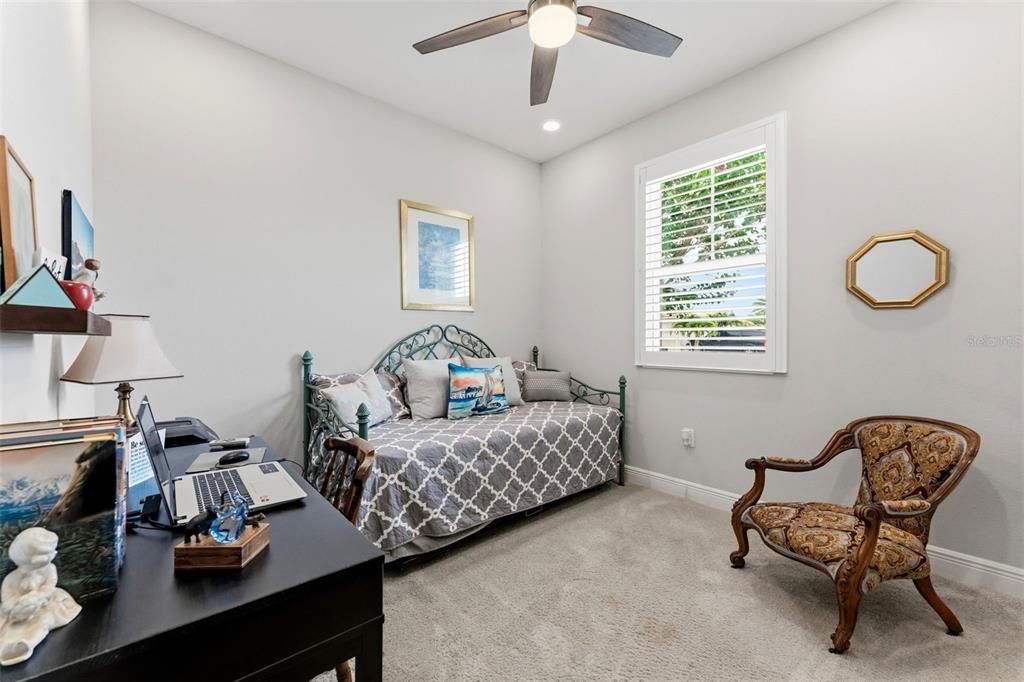 For Sale: $524,900 (4 beds, 2 baths, 2005 Square Feet)