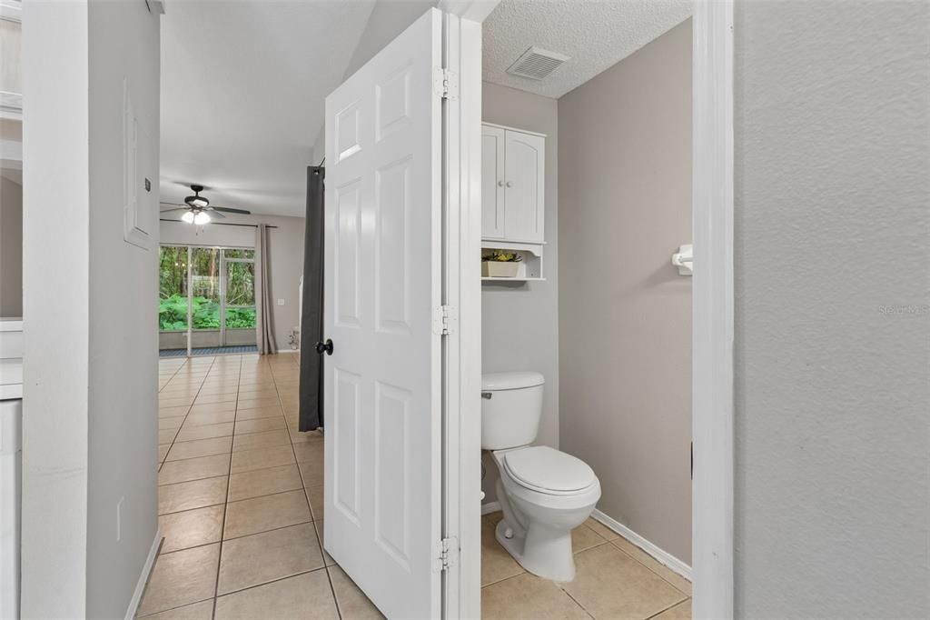 For Sale: $192,900 (2 beds, 2 baths, 1184 Square Feet)