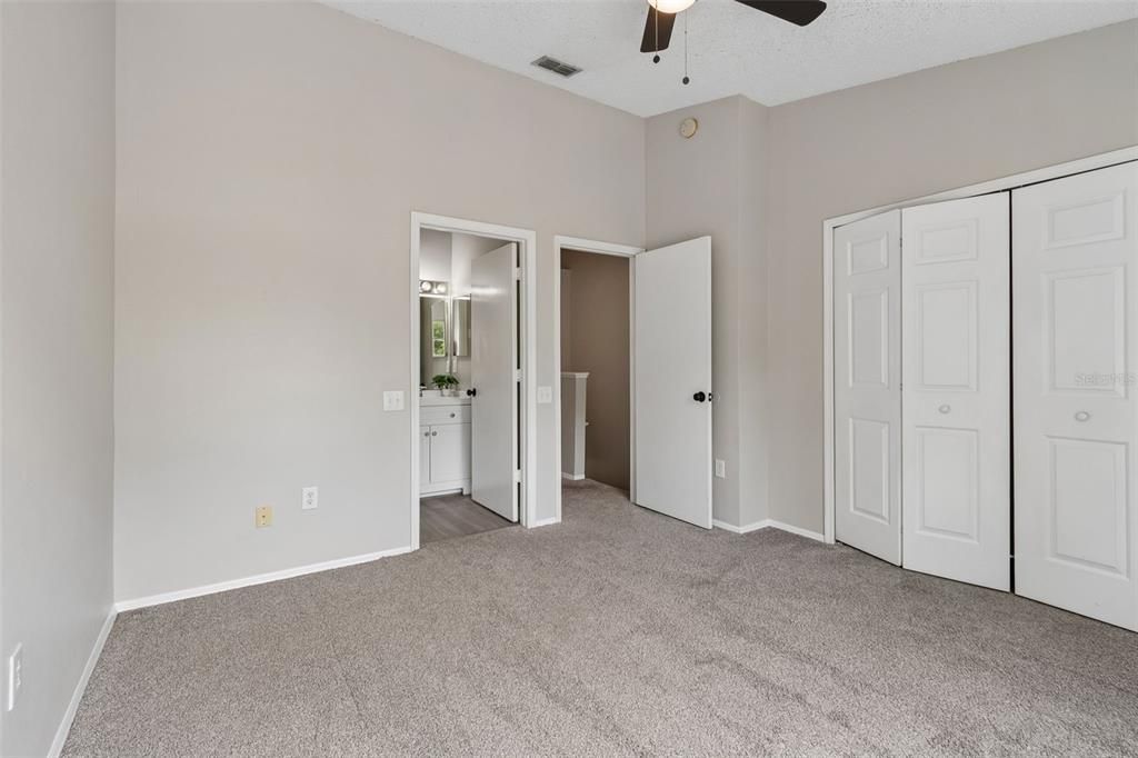 For Sale: $192,900 (2 beds, 2 baths, 1184 Square Feet)
