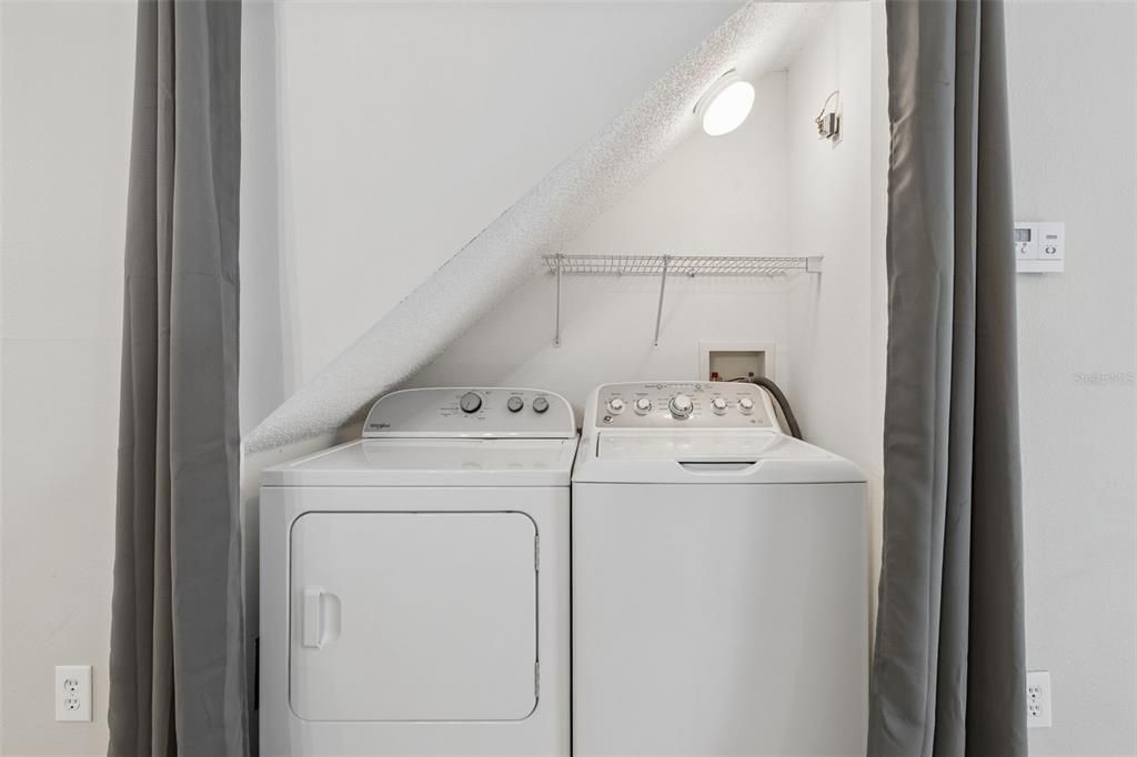 For Sale: $192,900 (2 beds, 2 baths, 1184 Square Feet)