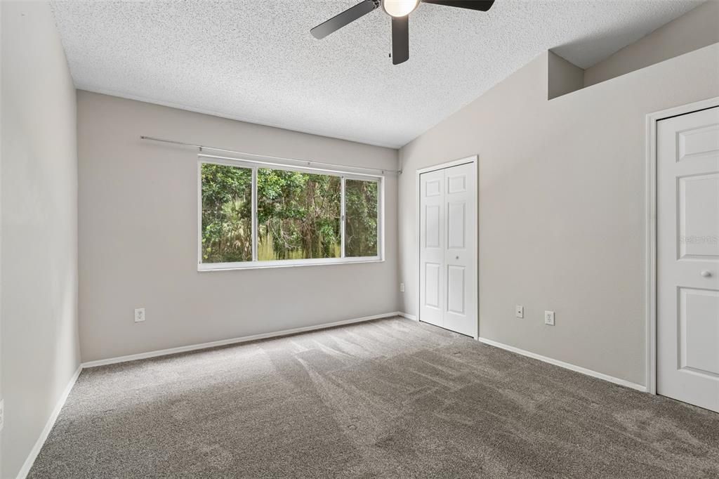 For Sale: $192,900 (2 beds, 2 baths, 1184 Square Feet)