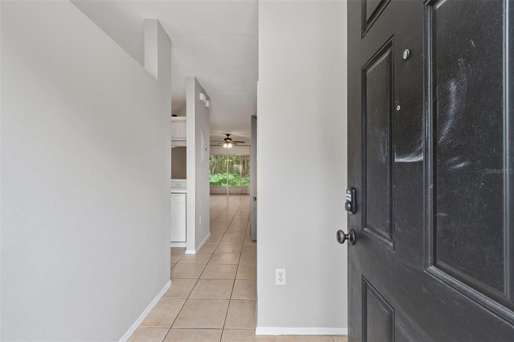 For Sale: $192,900 (2 beds, 2 baths, 1184 Square Feet)