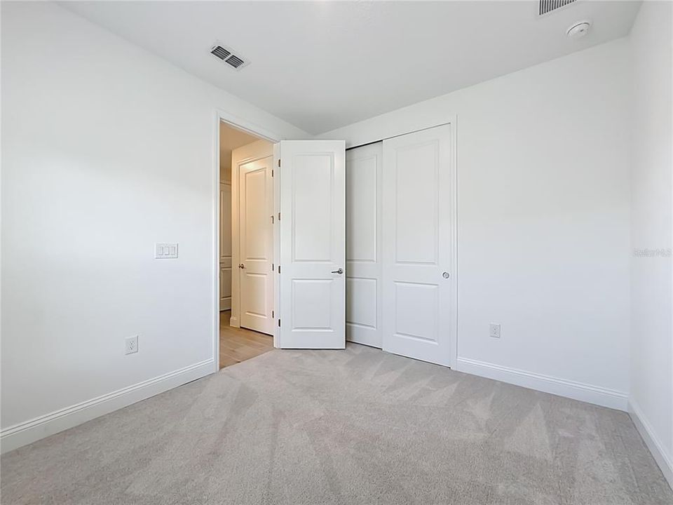 En Venta: $399,990 (4 camas, 3 baños, 2040 Pies cuadrados)