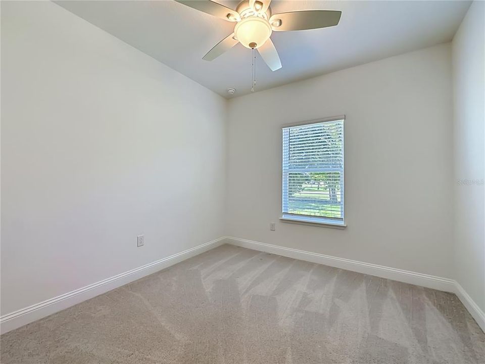 En Venta: $399,990 (4 camas, 3 baños, 2040 Pies cuadrados)
