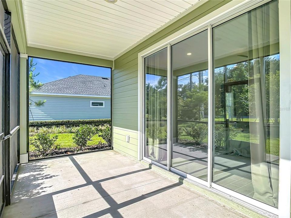 En Venta: $399,990 (4 camas, 3 baños, 2040 Pies cuadrados)