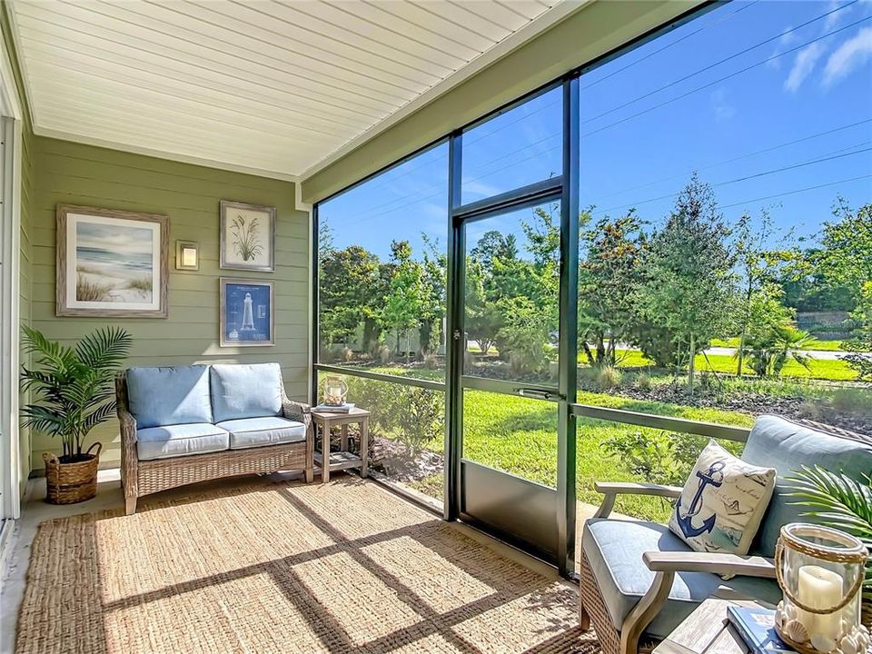 En Venta: $399,990 (4 camas, 3 baños, 2040 Pies cuadrados)