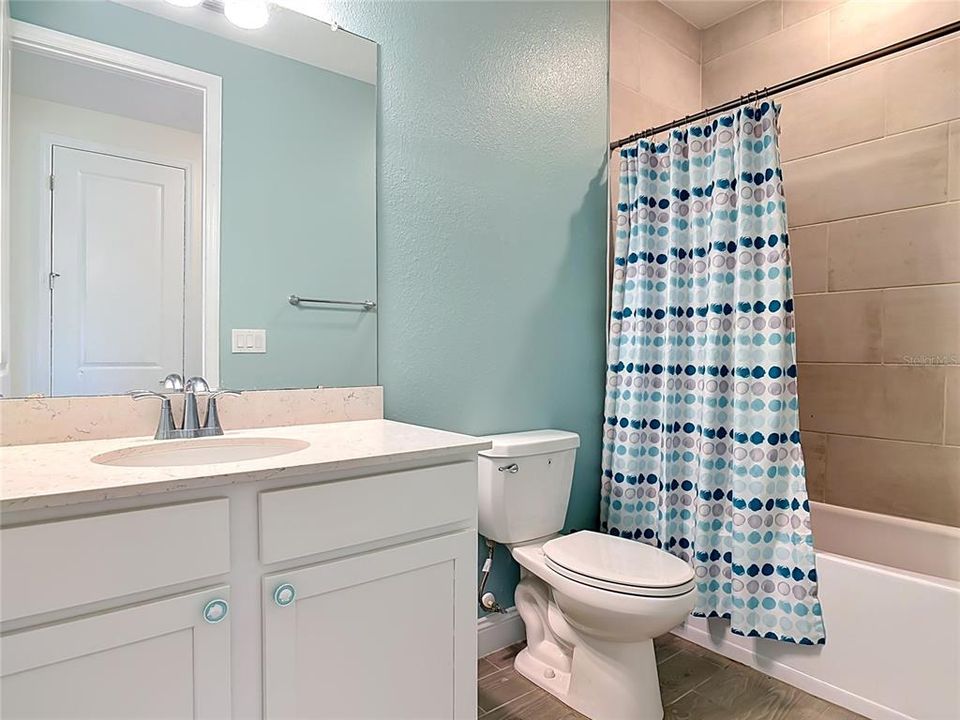 En Venta: $399,990 (4 camas, 3 baños, 2040 Pies cuadrados)