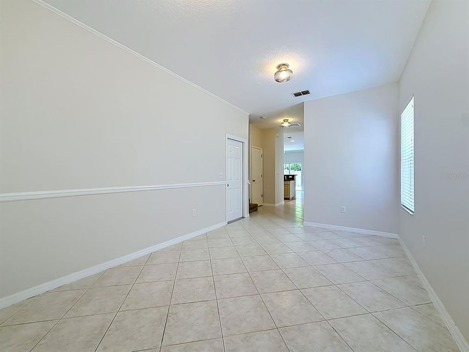 For Rent: $3,200 (4 beds, 2 baths, 2054 Square Feet)