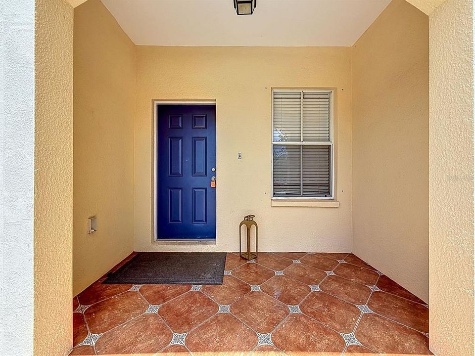 For Rent: $3,200 (4 beds, 2 baths, 2054 Square Feet)