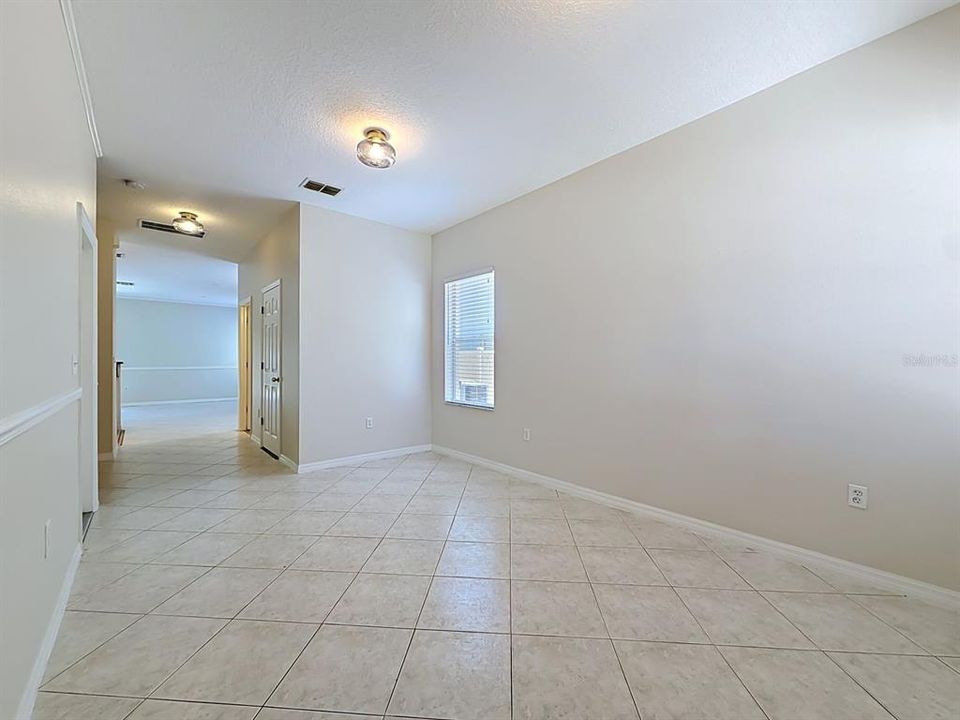 For Rent: $3,200 (4 beds, 2 baths, 2054 Square Feet)