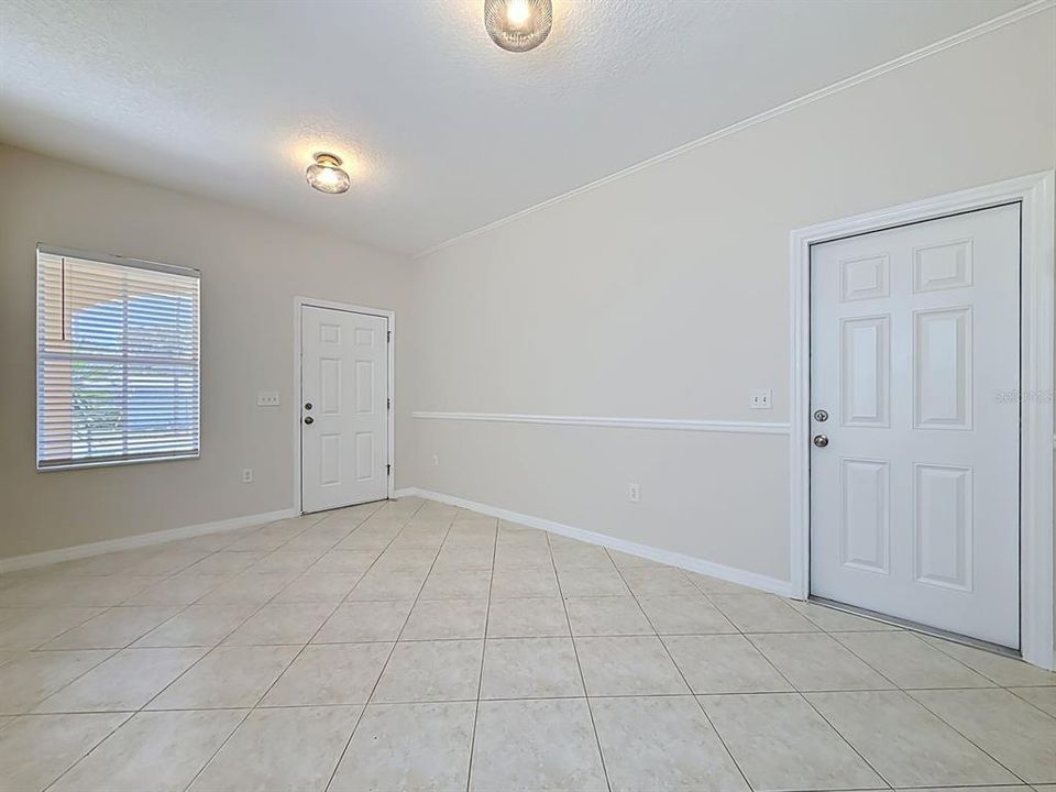 For Rent: $3,200 (4 beds, 2 baths, 2054 Square Feet)