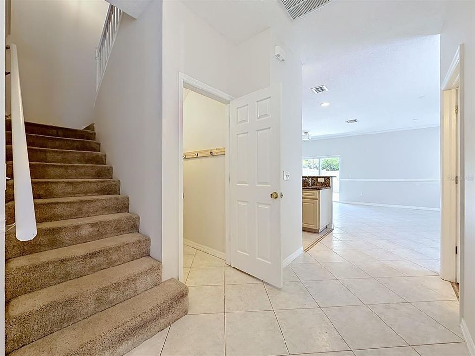 For Rent: $3,200 (4 beds, 2 baths, 2054 Square Feet)