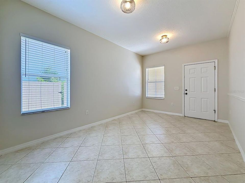 For Rent: $3,200 (4 beds, 2 baths, 2054 Square Feet)