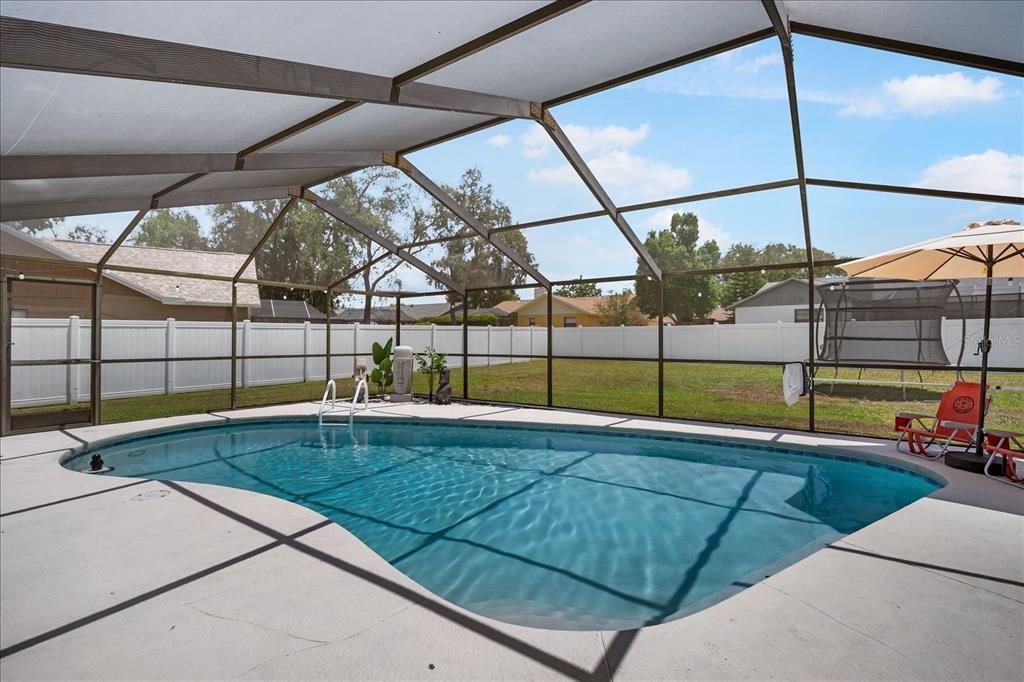 For Sale: $515,000 (3 beds, 2 baths, 1942 Square Feet)
